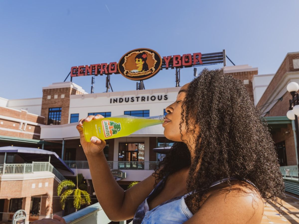 Cool Off This Summer: Water Park Adventures Near Naples 1 featured 1751014330.954486 0f6f3abc Cool Off This Summer: Water Park Adventures Near Naples