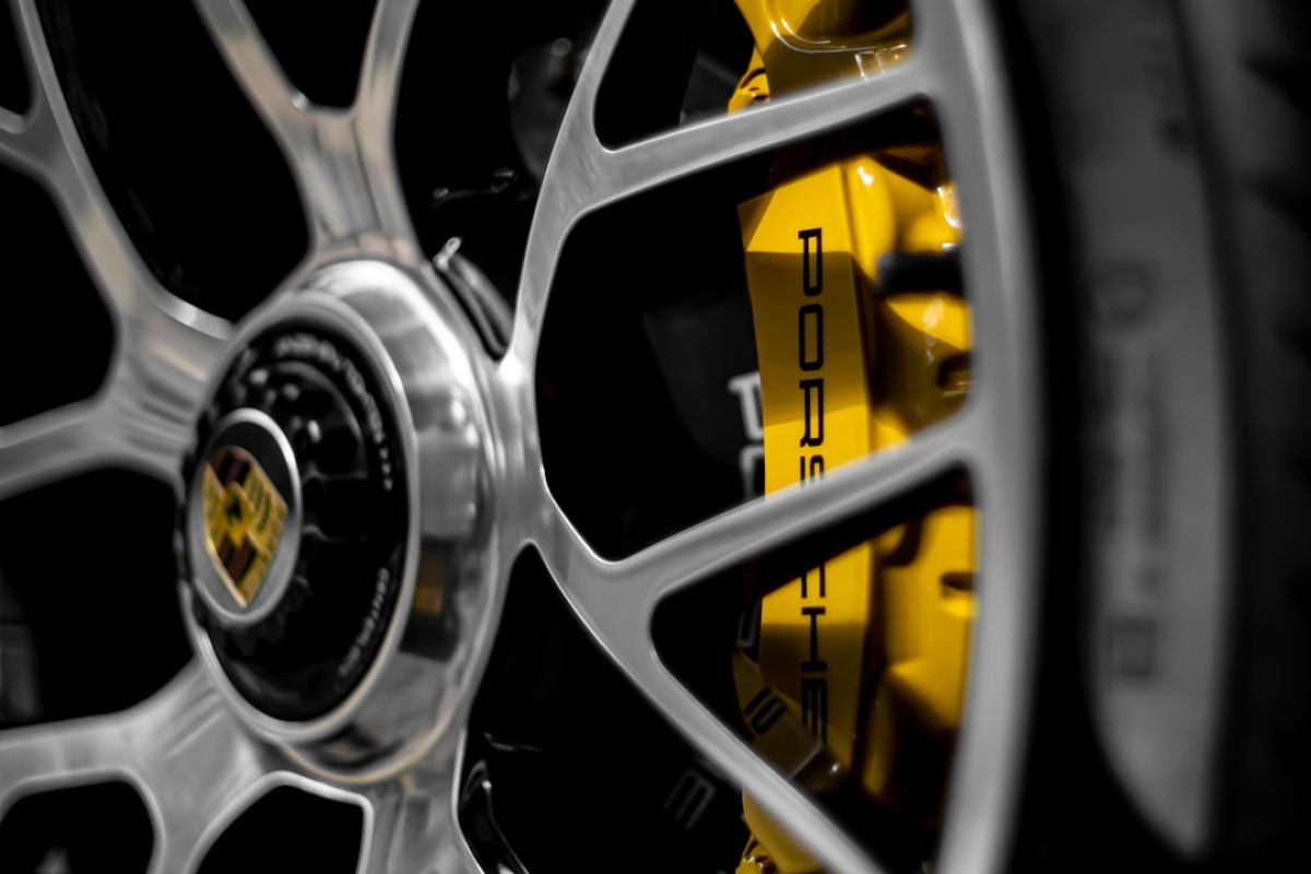 featured 1757144733.3286 1f45e6a3 Naples High Victorious: Local Football Roundup Week 3