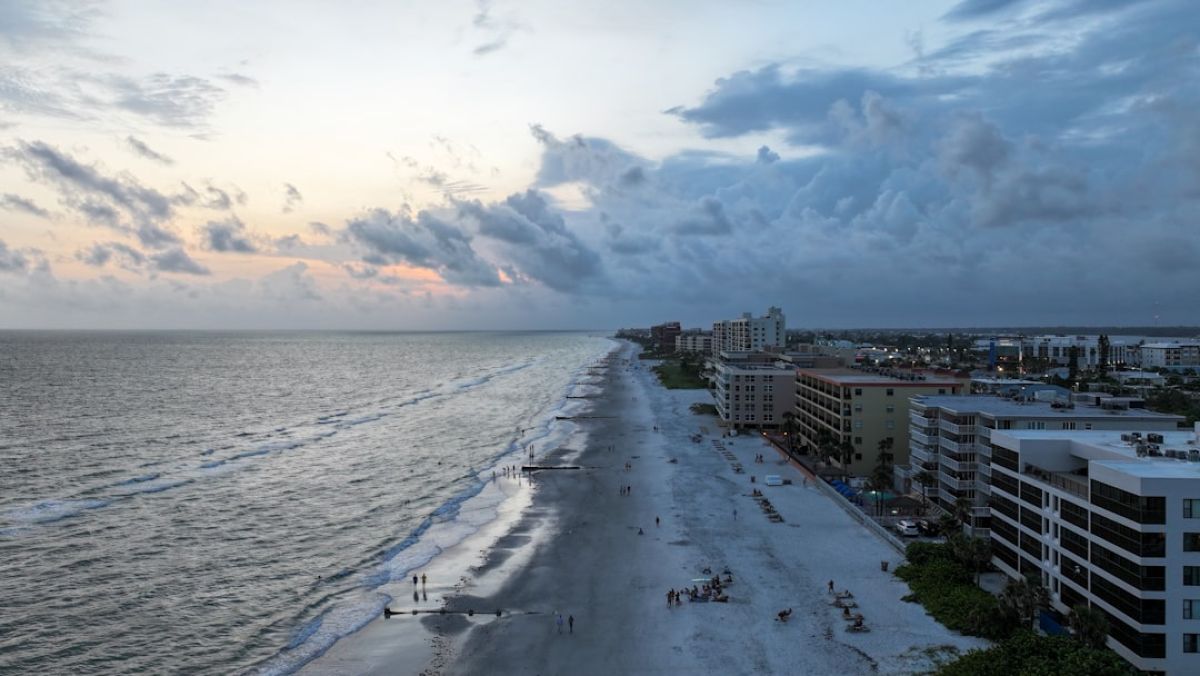 Naples & Fort Myers Face Workforce Housing Crunch 1 featured 1751287939.51566 469b7b3c Naples & Fort Myers Face Workforce Housing Crunch