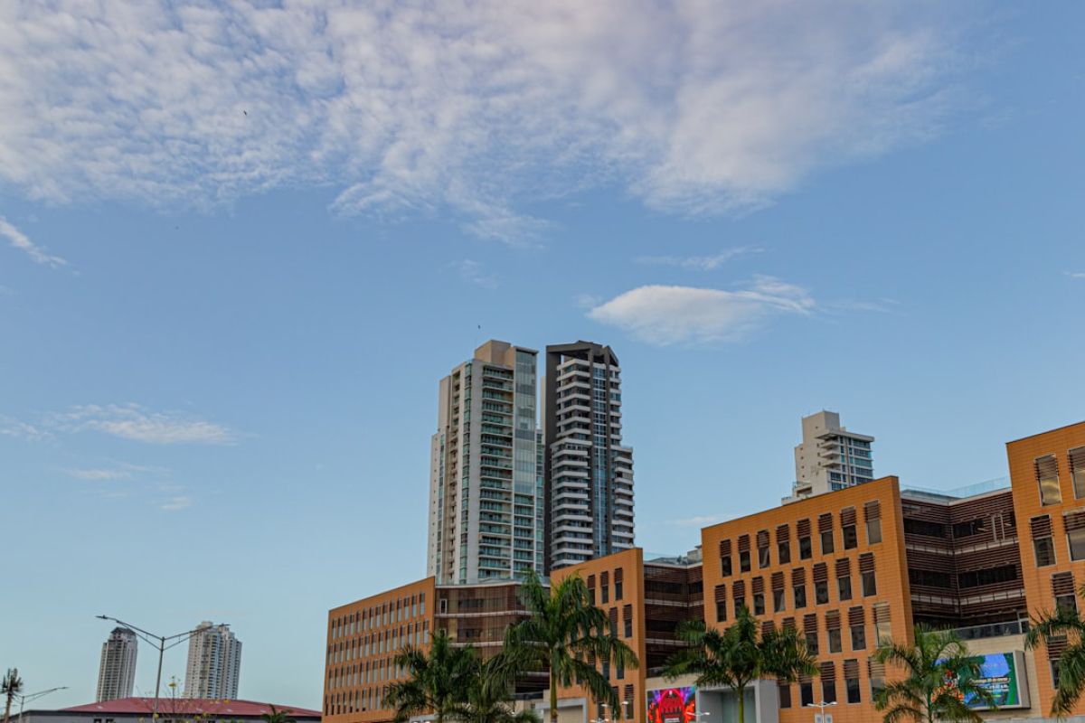 Naples Area Fireworks & Fun: Your 4th of July Guide 1 featured 1751223096.107809 48bbdce9 Naples Area Fireworks & Fun: Your 4th of July Guide
