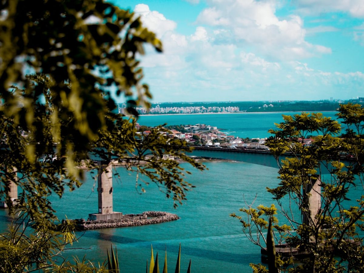 Inside the $18.5M Naples Mansion That Will Blow You Away 1 featured 1751169162.432664 8dd19617 Inside the $18.5M Naples Mansion That Will Blow You Away