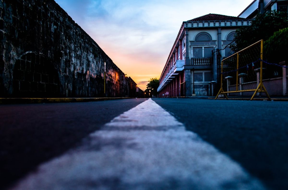 Naples' Mysterious Temperature Ceiling: Why 100 Degrees Remains Elusive 1 featured 1754207274.452987 e2c38d4d Naples' Mysterious Temperature Ceiling: Why 100 Degrees Remains Elusive