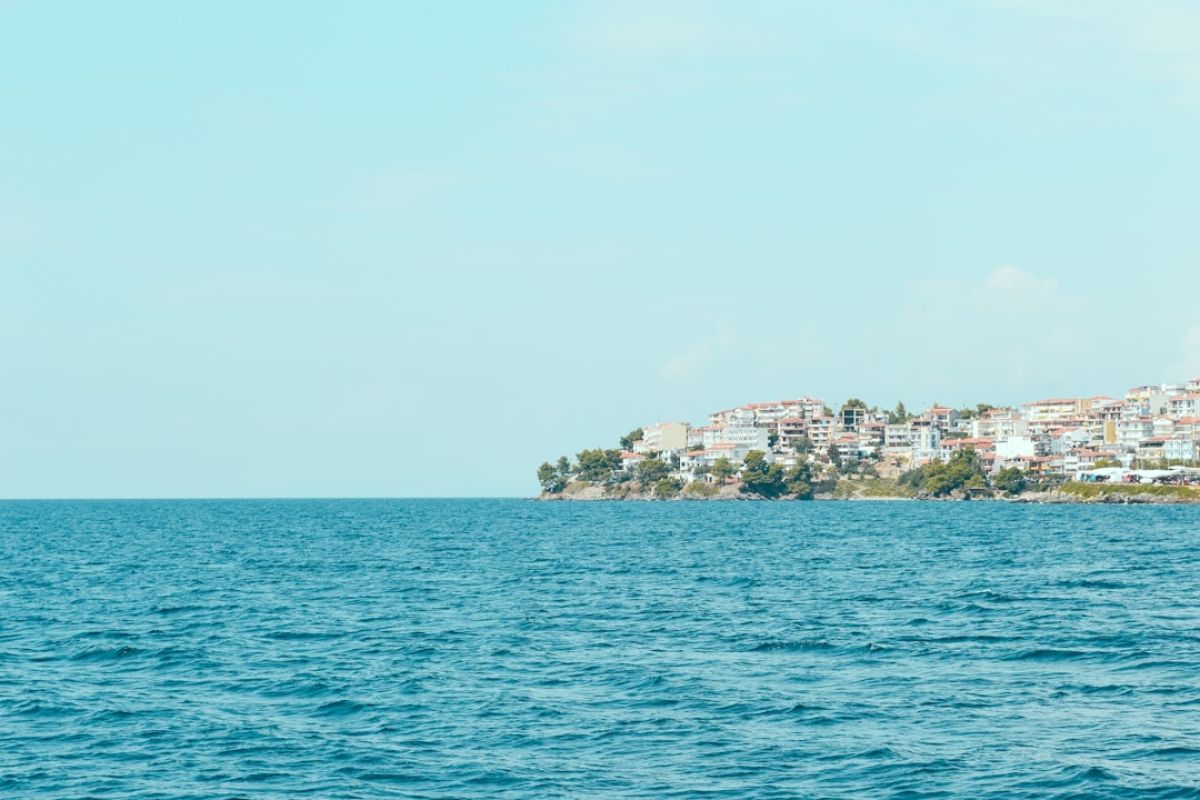 featured 1755157679.613784 fe469472 Uncovering Naples' Hidden Gems: Where the Locals Go for Fun