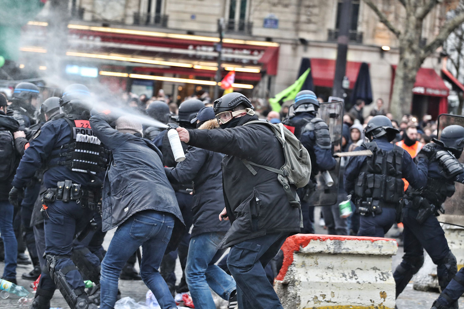 As protests threaten to escalate, some controversial police practices emerge 2 politics post protests threaten to escalate controversial police practices image 02 As protests threaten to escalate, some controversial police practices emerge