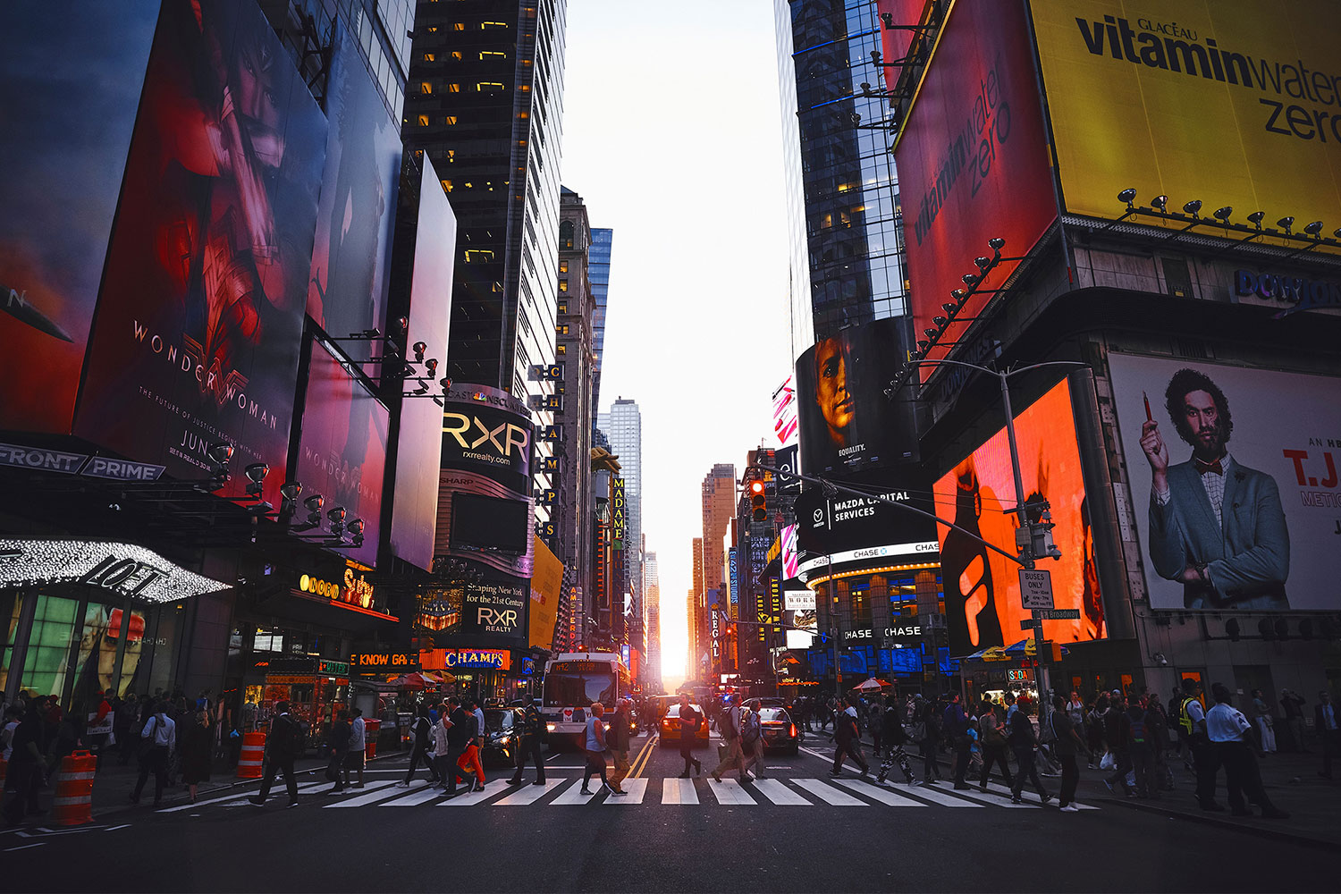 Get around easily with a New York limousine service 3 travel post get around easily with a new york limousine service image 02 Get around easily with a New York limousine service